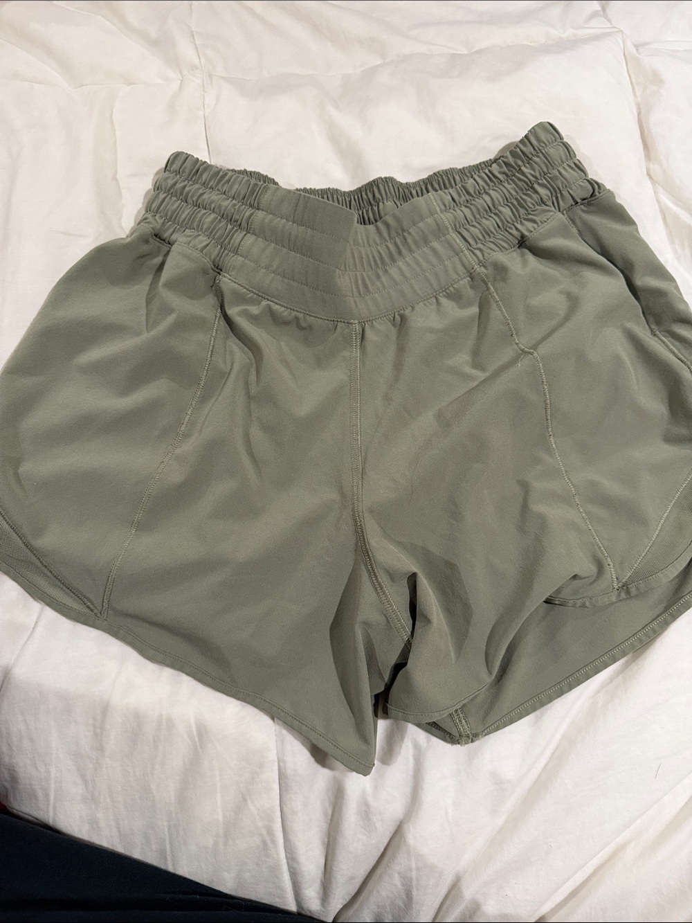 lululemon athletica Performance Athletic Shorts 4 - Picture 5 of 6